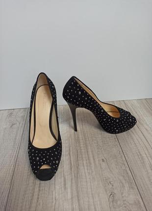 Босоножки со стразами