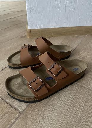 Фірмові ортопедичні шльопанці birkenstock 43
