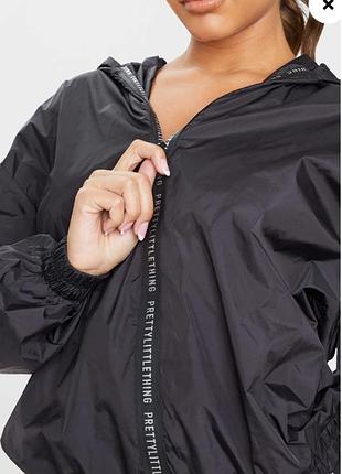 Ветровка prettylittlething (размер м)
