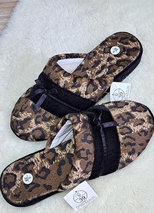 Тапочки 38 размер.