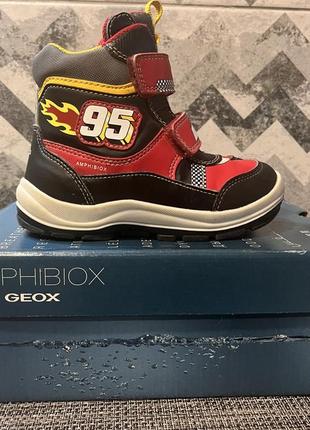 Ботинки детские зимние geox amphibiox с крутым дизайном