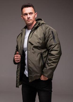 Мужская зимняя куртка с капюшоном