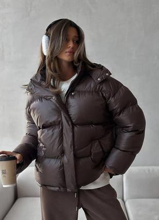 Женская зимняя куртка с капюшоном