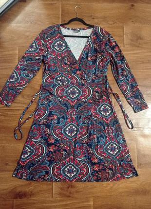 Трикотажне віскозне плаття, довгий рукав. liv