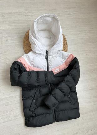 Тепла курточка nike