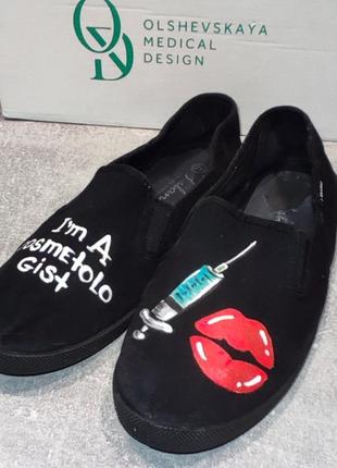 Обувь для косметолога
