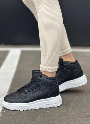 Кроссовки зимние распродаж