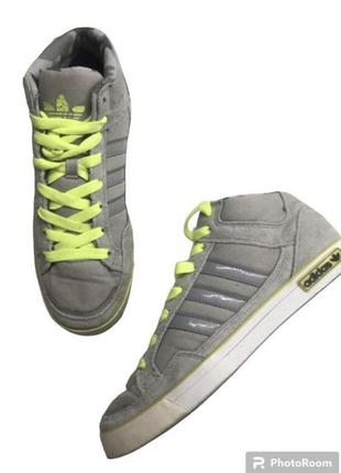 Кросівки adidas