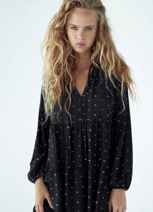 Стильное платье свободного кроя