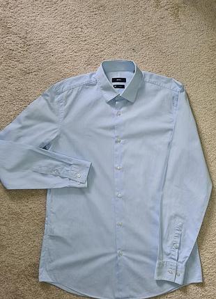 Чоловіча блакитна сорочка hugo boss