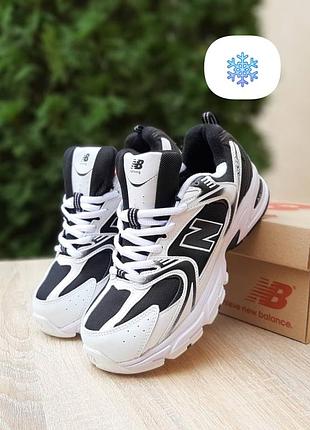 Зимние женские кроссовки new balance 530 winter black white fur консульт чёрного с белым цветами мех