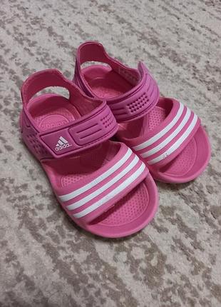 Босоножки, аквашузы, сандалии на липучках