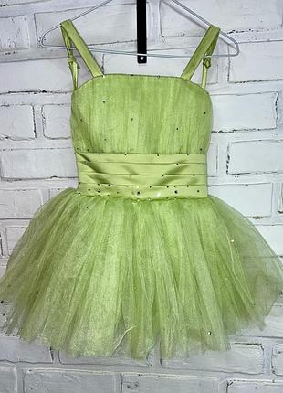 Святкова сукня на дівчинку 4-5 років