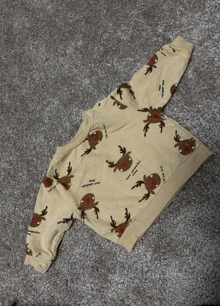 Детская кофта с оленями