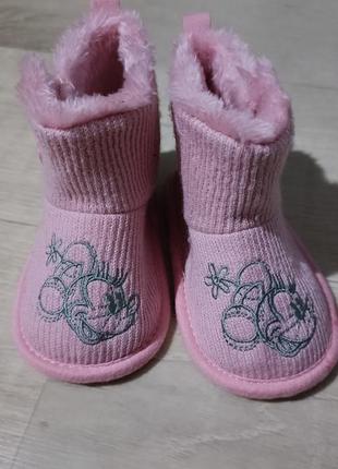 Угги ,пинетки