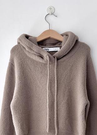 Кроп светр худі, дуже гарний !