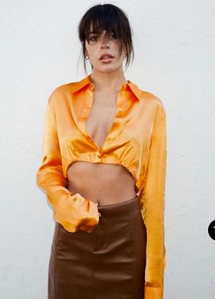 Ярко оранжевая кроп рубашка из сатиновой вискозы zara