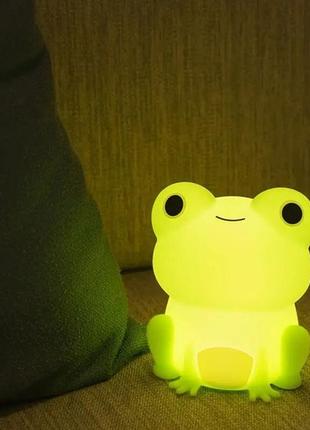 Нічник жабеня