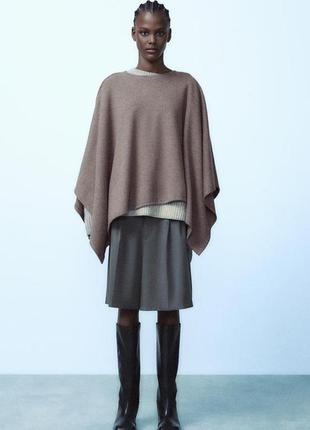 Асиметрична накидка soft пончо zara