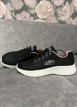 Кроссовки skechers 39/25,5см