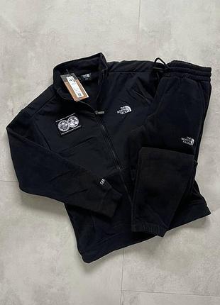 The north face спортивный костюм
