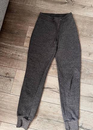 Спортивные штаны