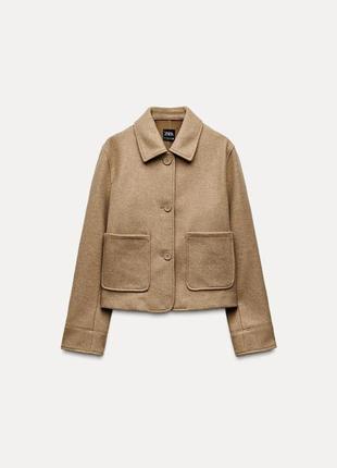 М’яка куртка з кишенями zara