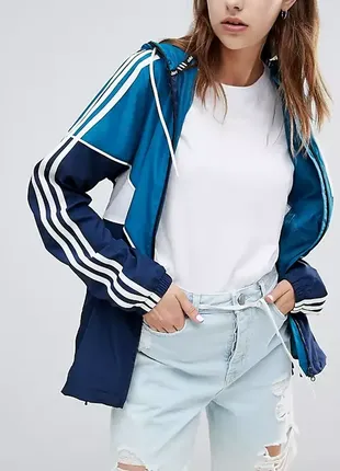 Уже актуальна! оригінальна вітровка adidas skateboarding