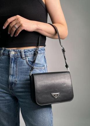 Сумка prada brushed leather shoulder bag black