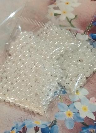 Бусины жемчуг,пластик (белый) 4 мм упаковка 10 г