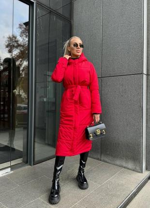 Женский зимний пуховик с поясом