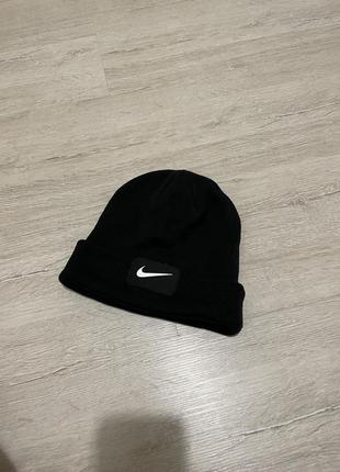 Шапка nike