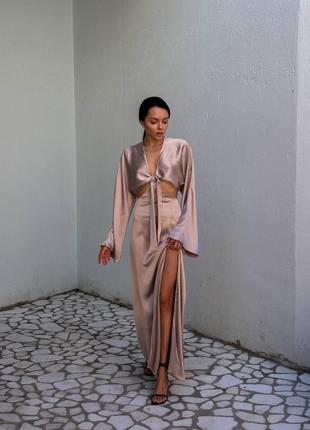 Шелковое платье с разрезом 4