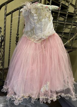 Сукня святкова