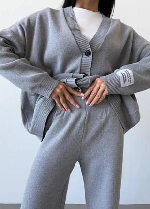 Стильный вязаный костюм onesize8 фото
