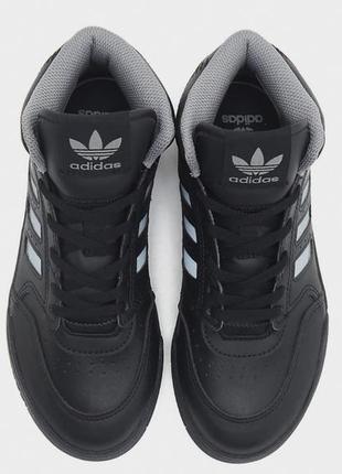 Adidas. черевики демісезонні originals drop step.