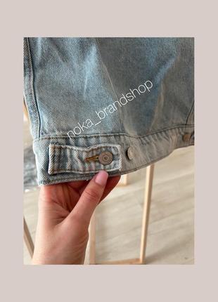 Джинсовая куртка женская levi’s ex-boyfriend7 фото