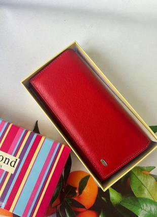 Женский кожаный кошелек