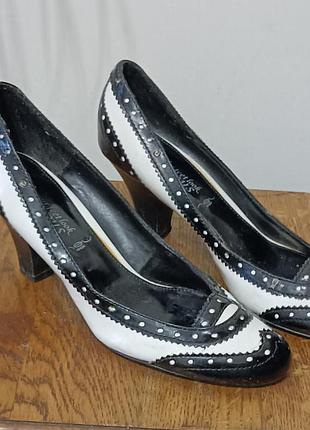 Туфлі gorgeous