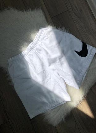 Шорты nike big swoosh white black