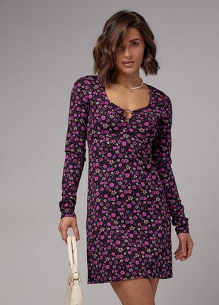 Короткое платье с цветочным принтом2 фото