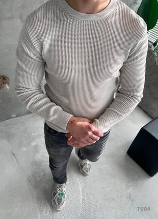 Білий чоловічий в'язаний светр