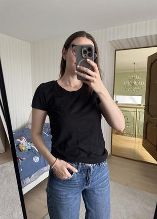 Базовая черная футболка gap