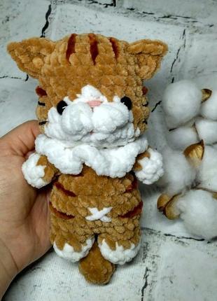 Мягкая игрушка ручной работы вязаная плюшевая котик амигуруми hand made 15 см коричневий