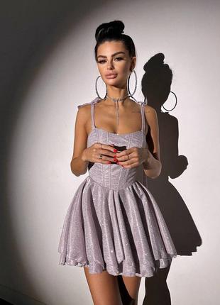 Блестящее корсетное платье