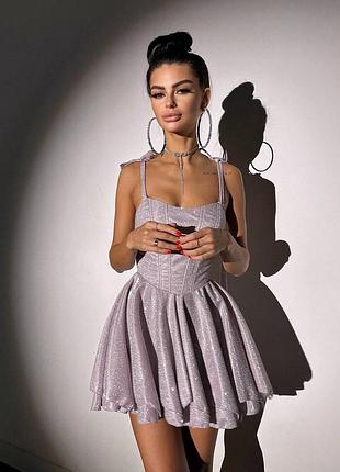 Блестящее корсетное платье