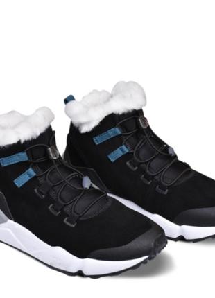 Кроссовки утепленные