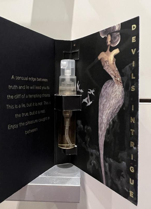 Фірмовий пробник haute fragrance company devil's intrigue 2,5 мл