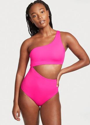 Суцільний купальник з вирізами малиновий victoria's secret swim