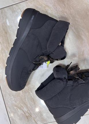 Кльові утепленні напівчеревики/ дутики skechers /сша/